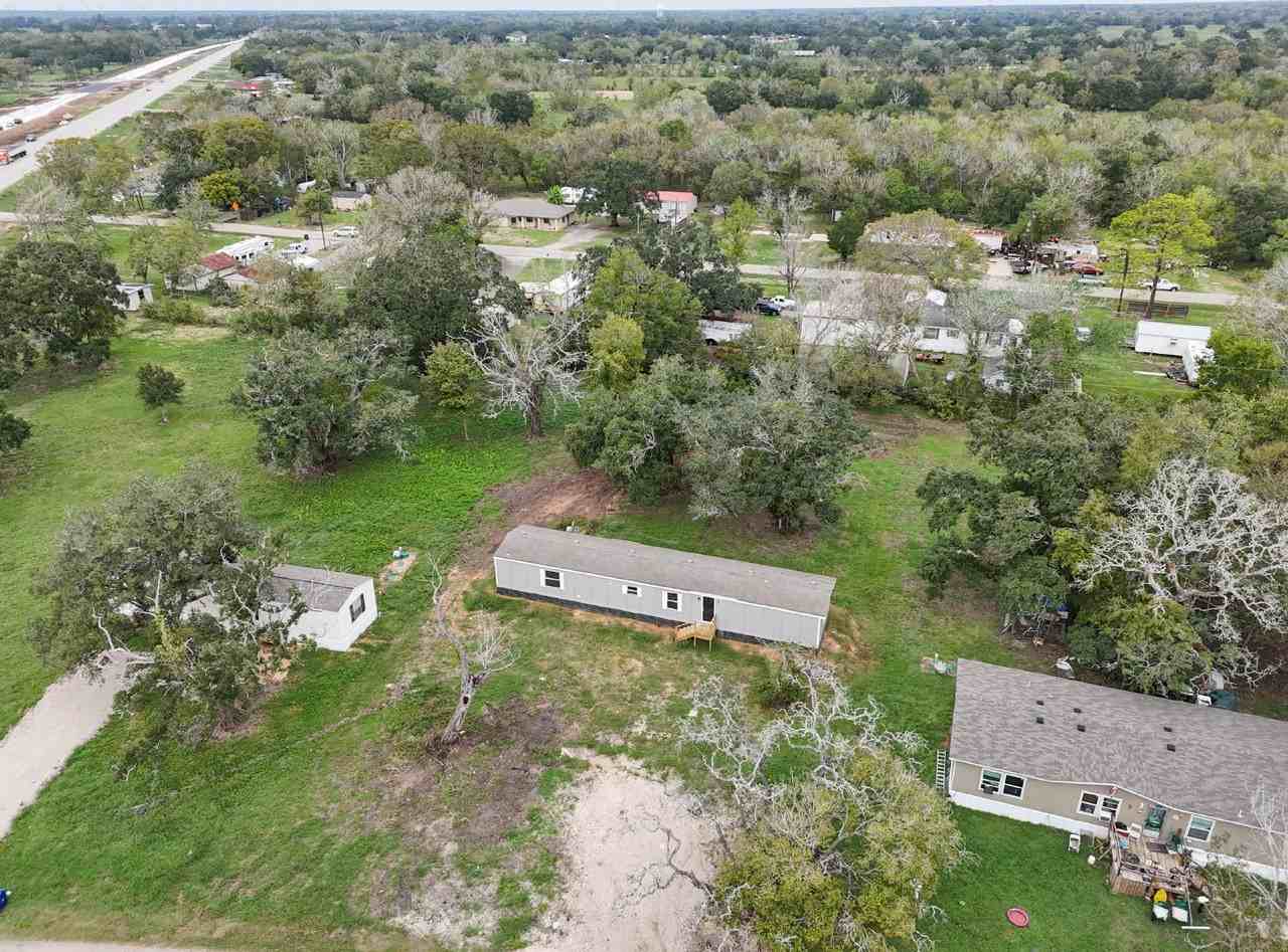 113 Country Oaks St - Photo 3 of 27