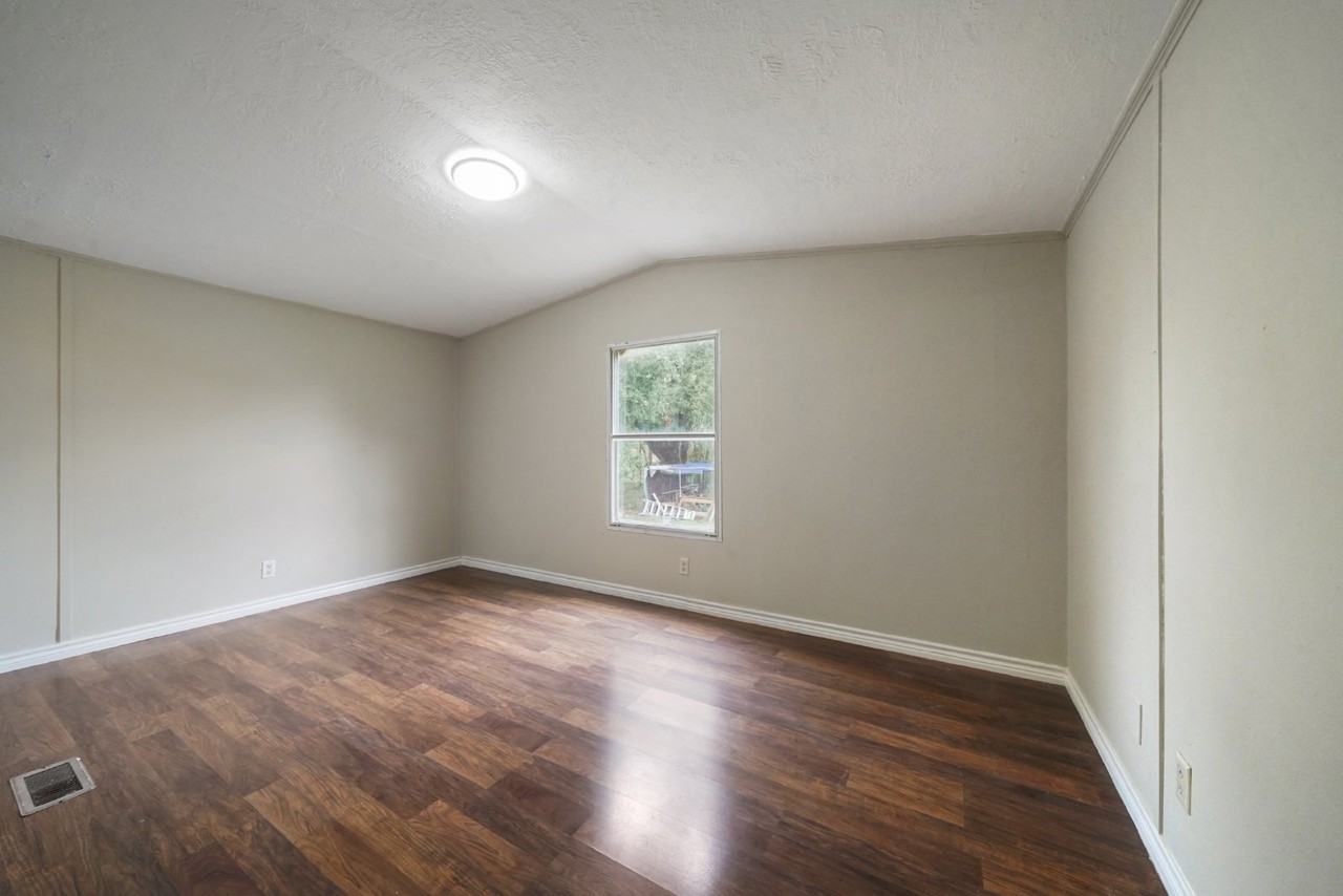 113 Country Oaks St - Photo 5 of 27