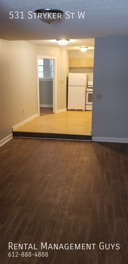 531 Stryker Ave - Photo 3 of 10