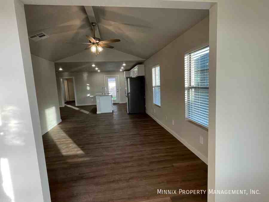 7711 Date Ave - Photo 2 of 19