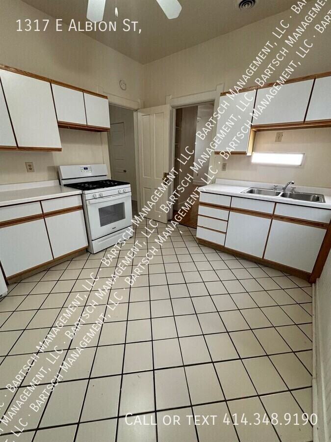 1317 East Albion Street - Photo 7 of 12