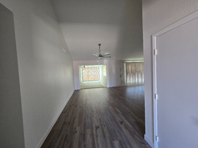 7121 W Sierra Vista Dr - Photo 4 of 21