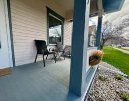 featured image of 707 W Evelyn St