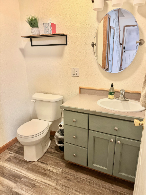 707 W Evelyn St - Photo 5 of 10