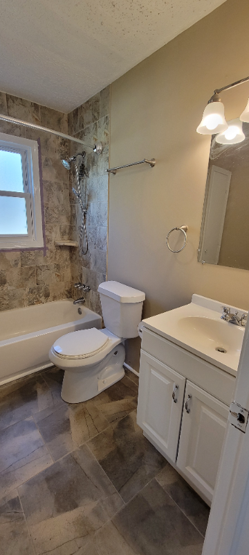 110 W 89th Ter - Photo 7 of 11