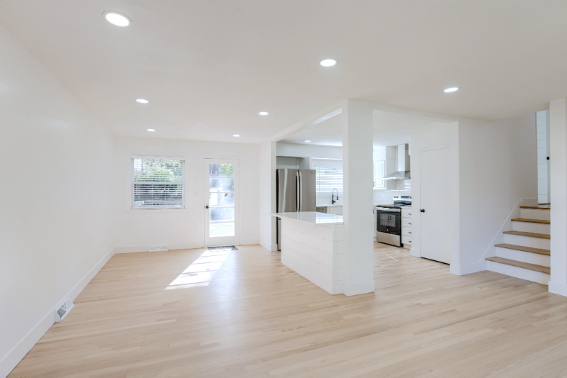 13015 Pennycross Rd - Photo 3 of 16