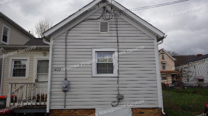 1833 3rd Ave #REAR - Photo 3 of 8