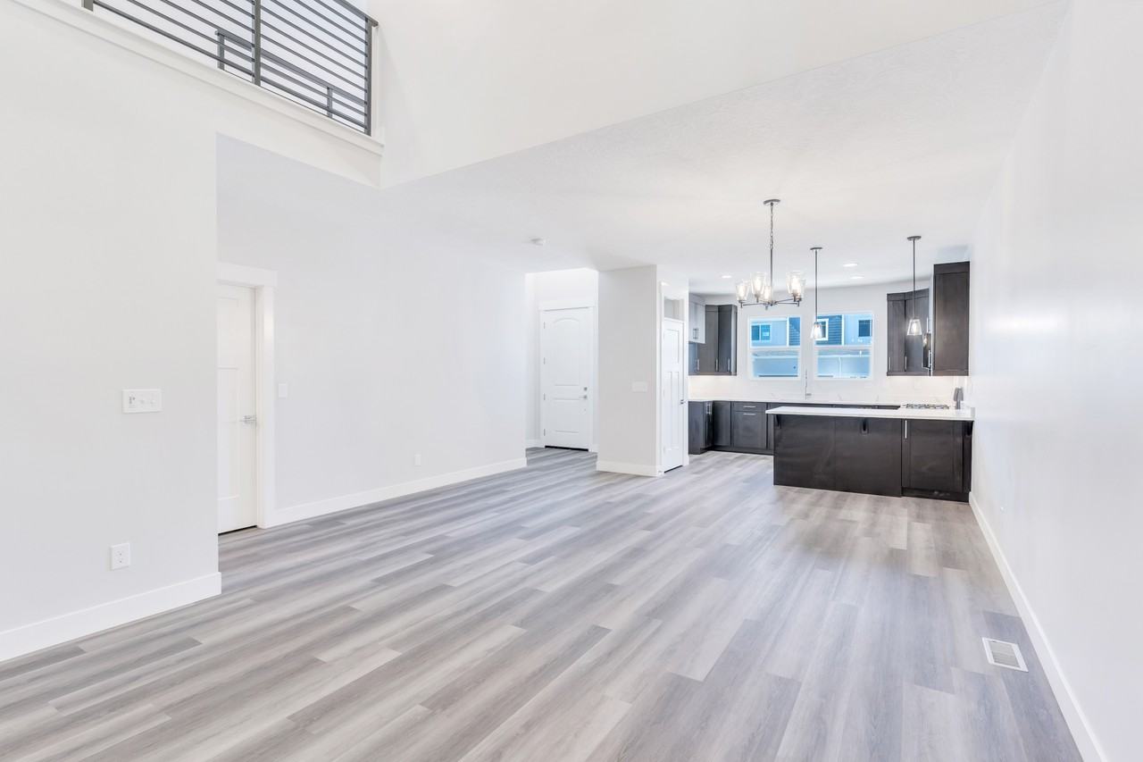 1499 N 3830 W - Photo 4 of 16