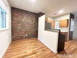 featured image of 733 Parker Street