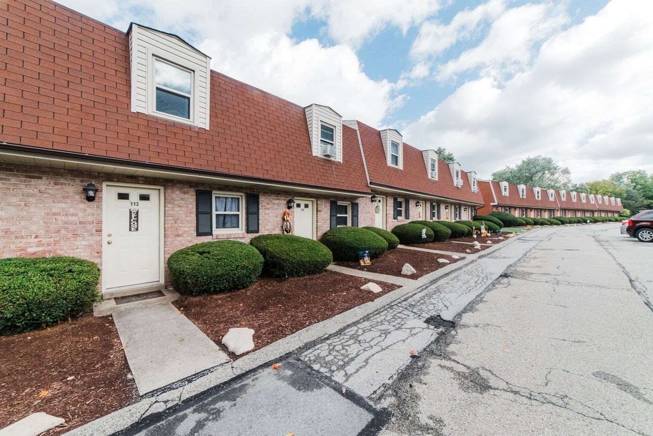 Starboard Villa Townhomes - Photo 4 of 8