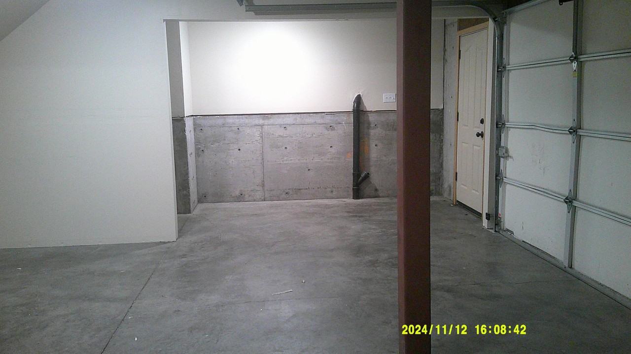 1690 Sw 53rd St - Photo 4 of 29