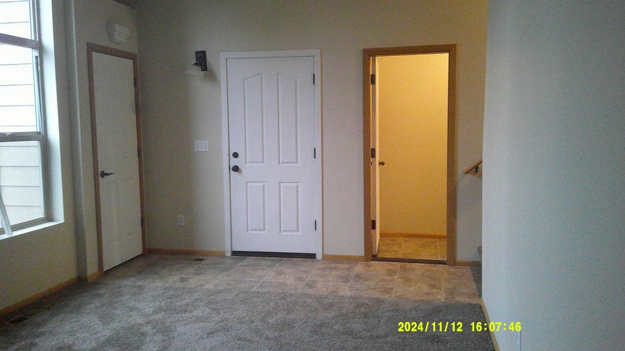 1690 Sw 53rd St - Photo 7 of 29