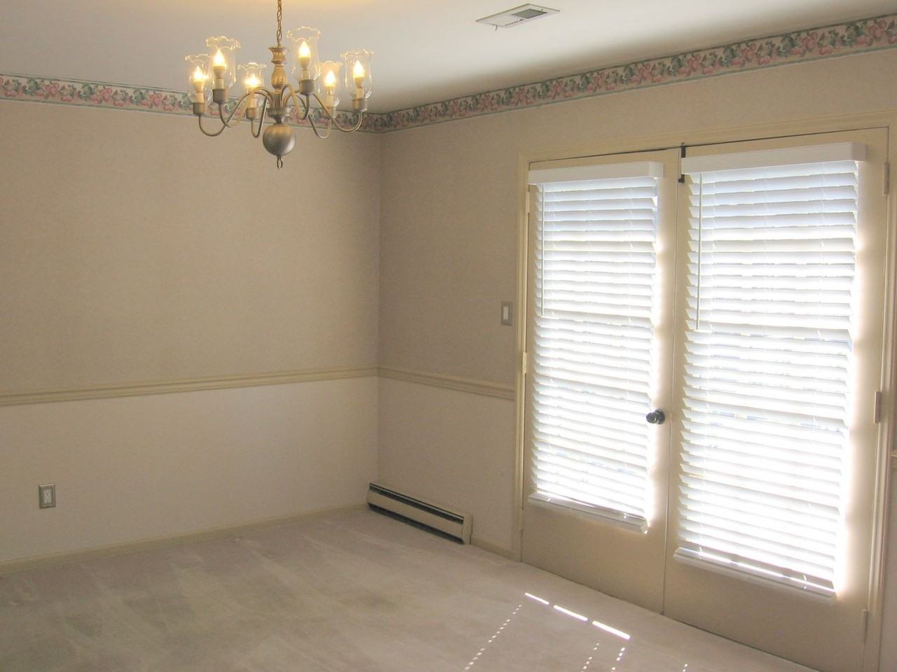 32 Riverside Dr - Photo 4 of 20
