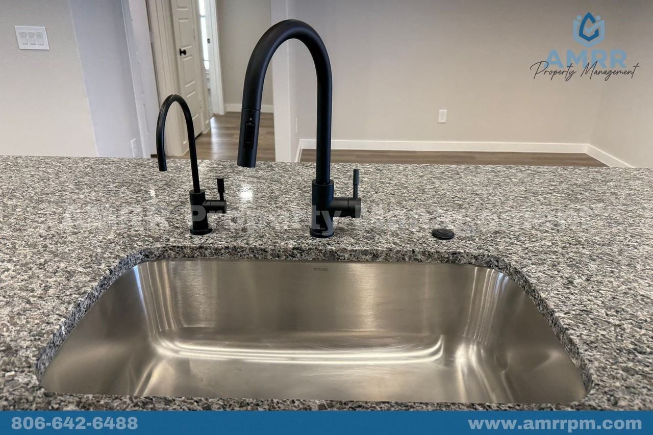 2603 Harmony Ave - Photo 7 of 40