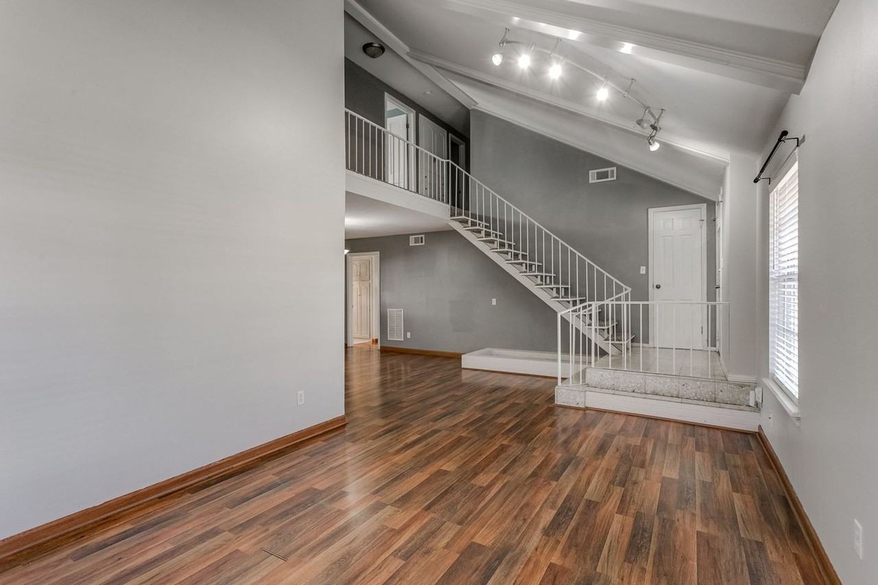 2248 Laneway Drive - Photo 7 of 34