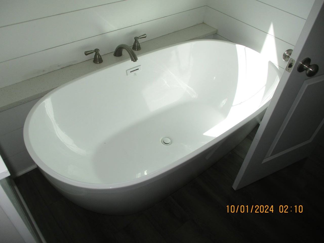 176 Scarlet Way - Photo 3 of 6