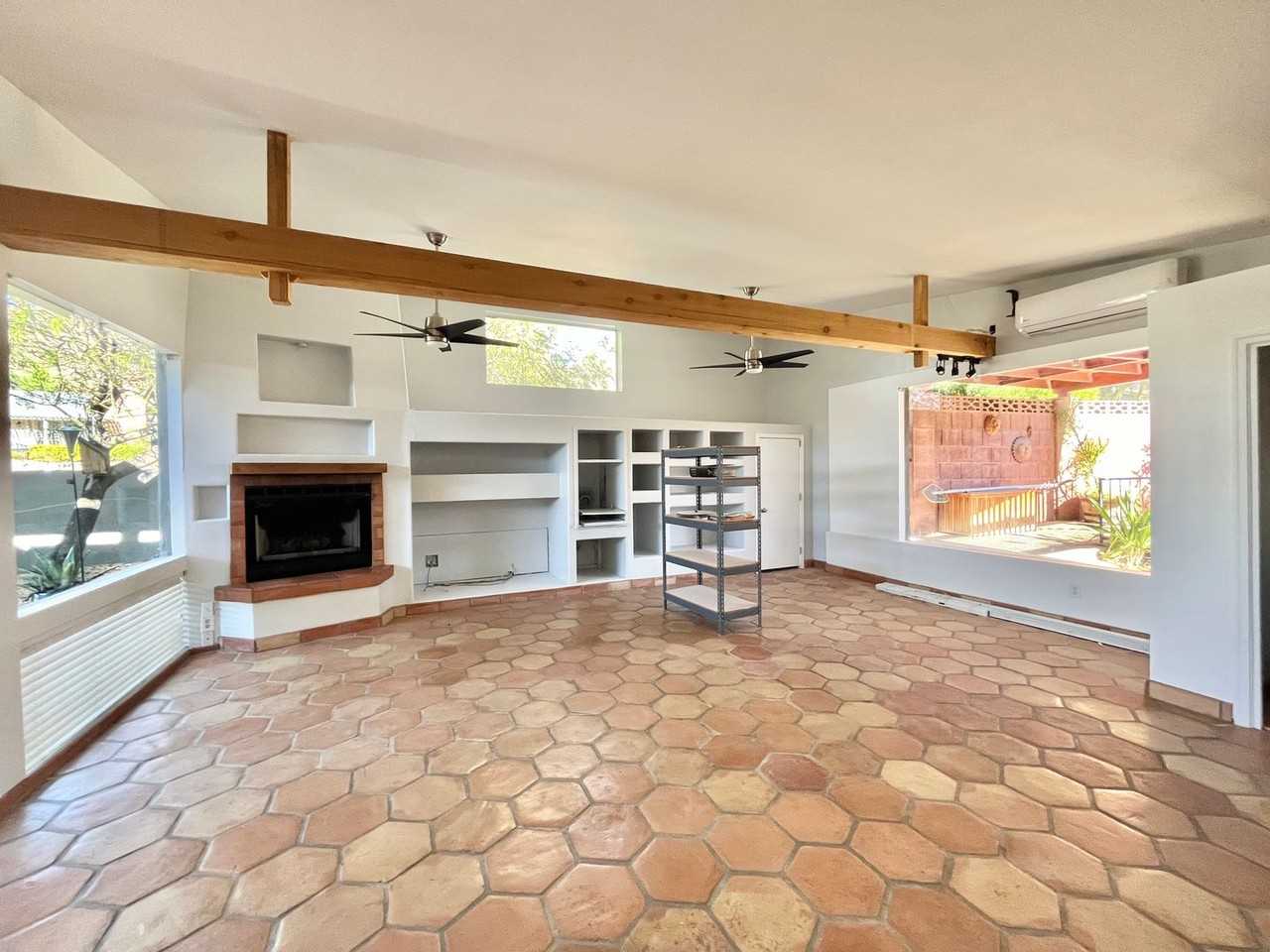 1741 E Mountain View Rd - Photo 6 of 38
