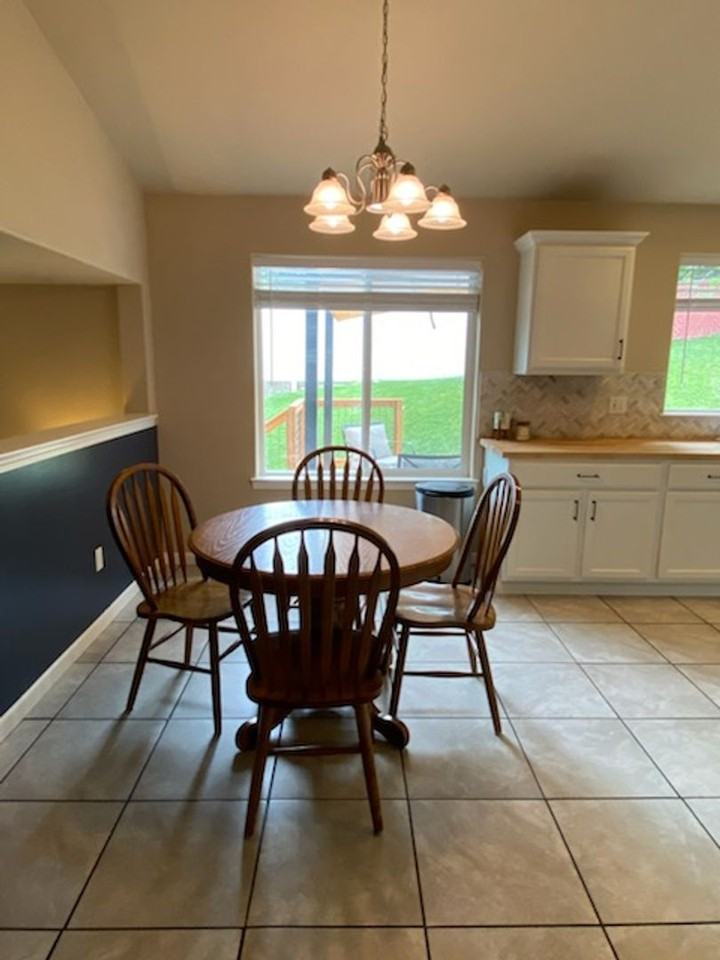 2104 W Honeysett Rd - Photo 4 of 24