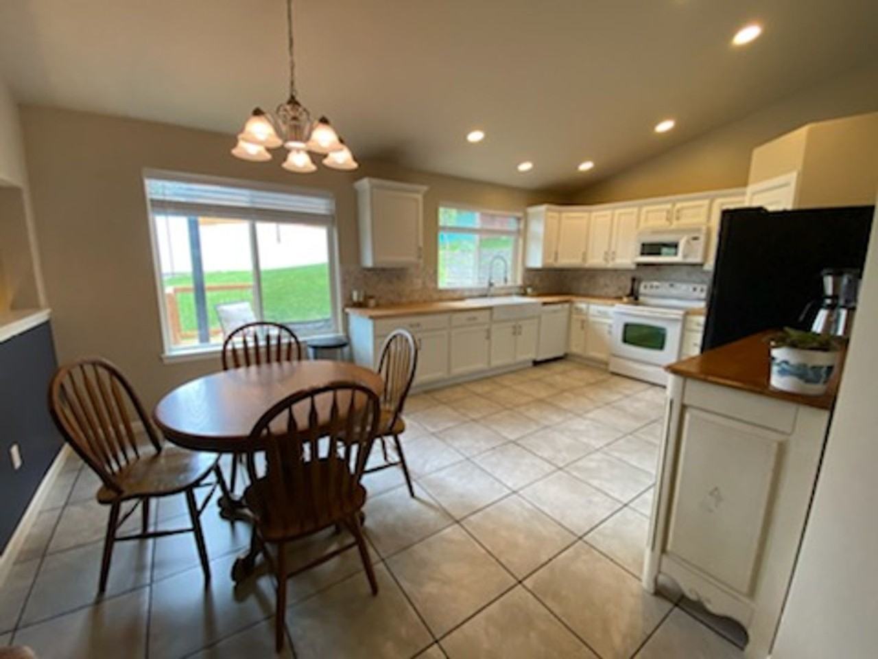 2104 W Honeysett Rd - Photo 7 of 24