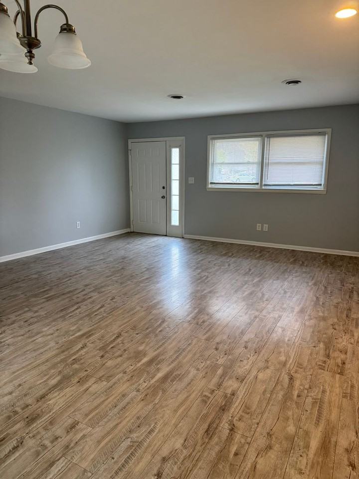 48 Edgemoor Dr - Photo 4 of 13