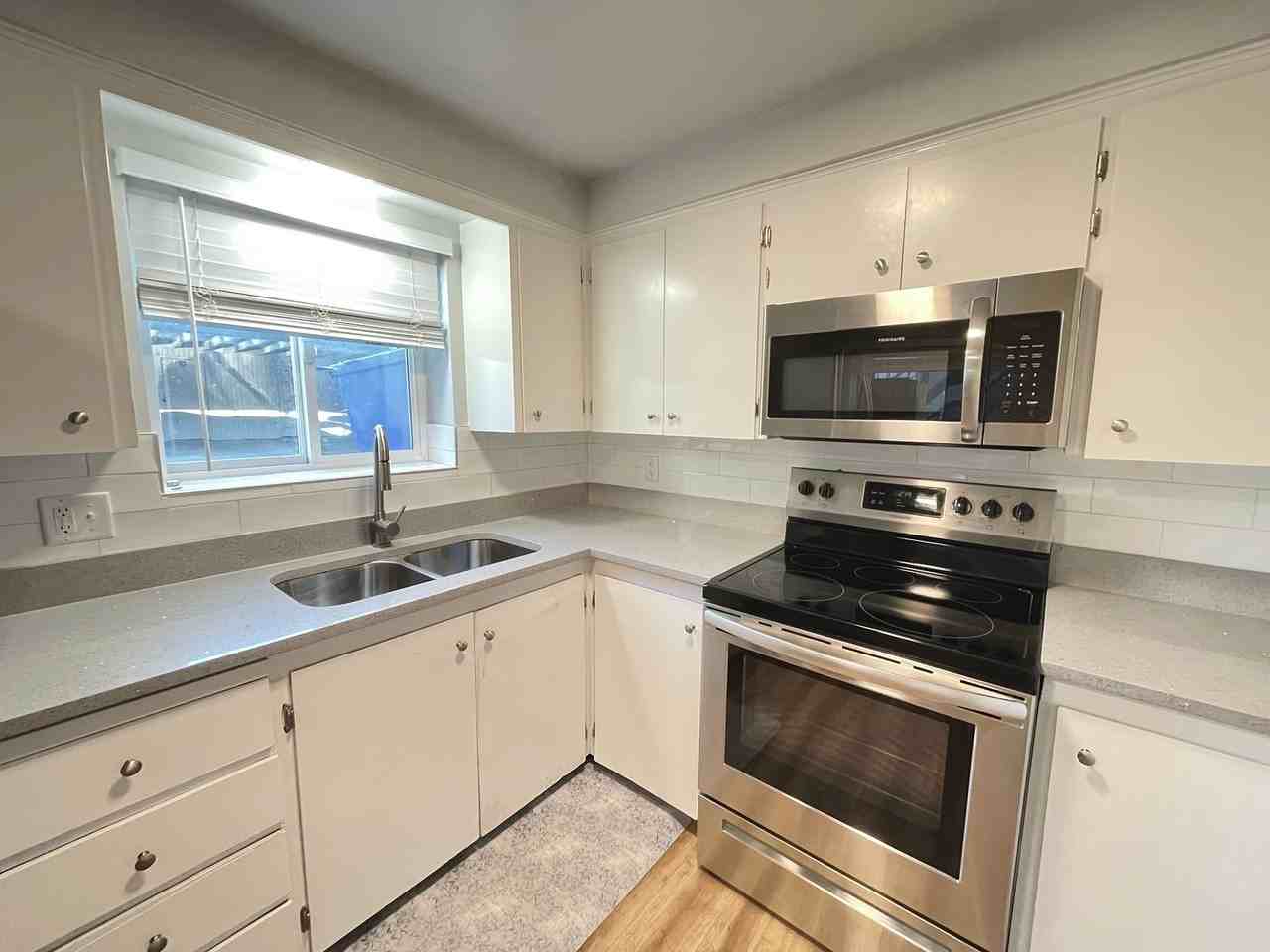 181 E Helm Ave #B - Photo 4 of 10