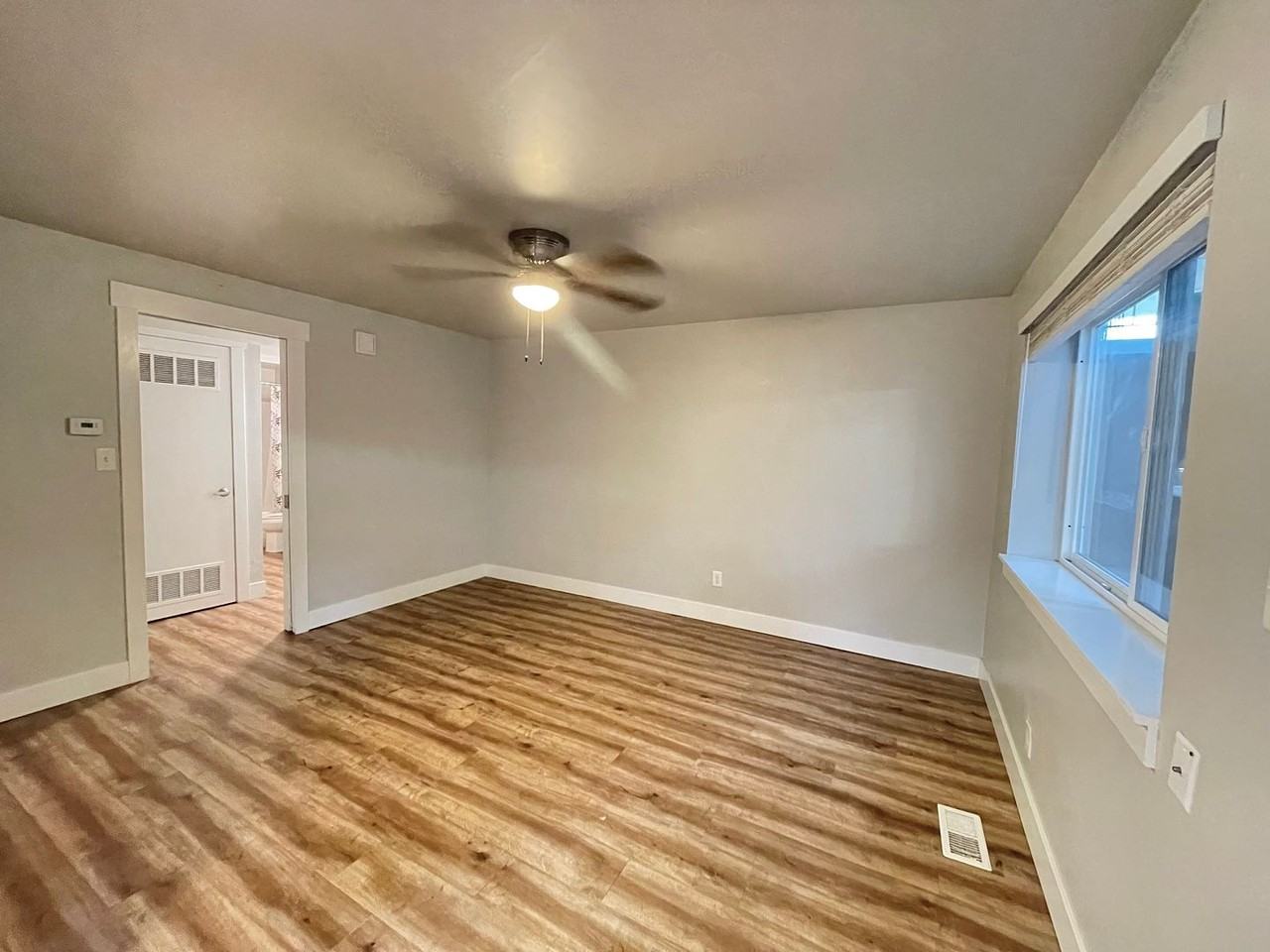 181 E Helm Ave #B - Photo 5 of 10