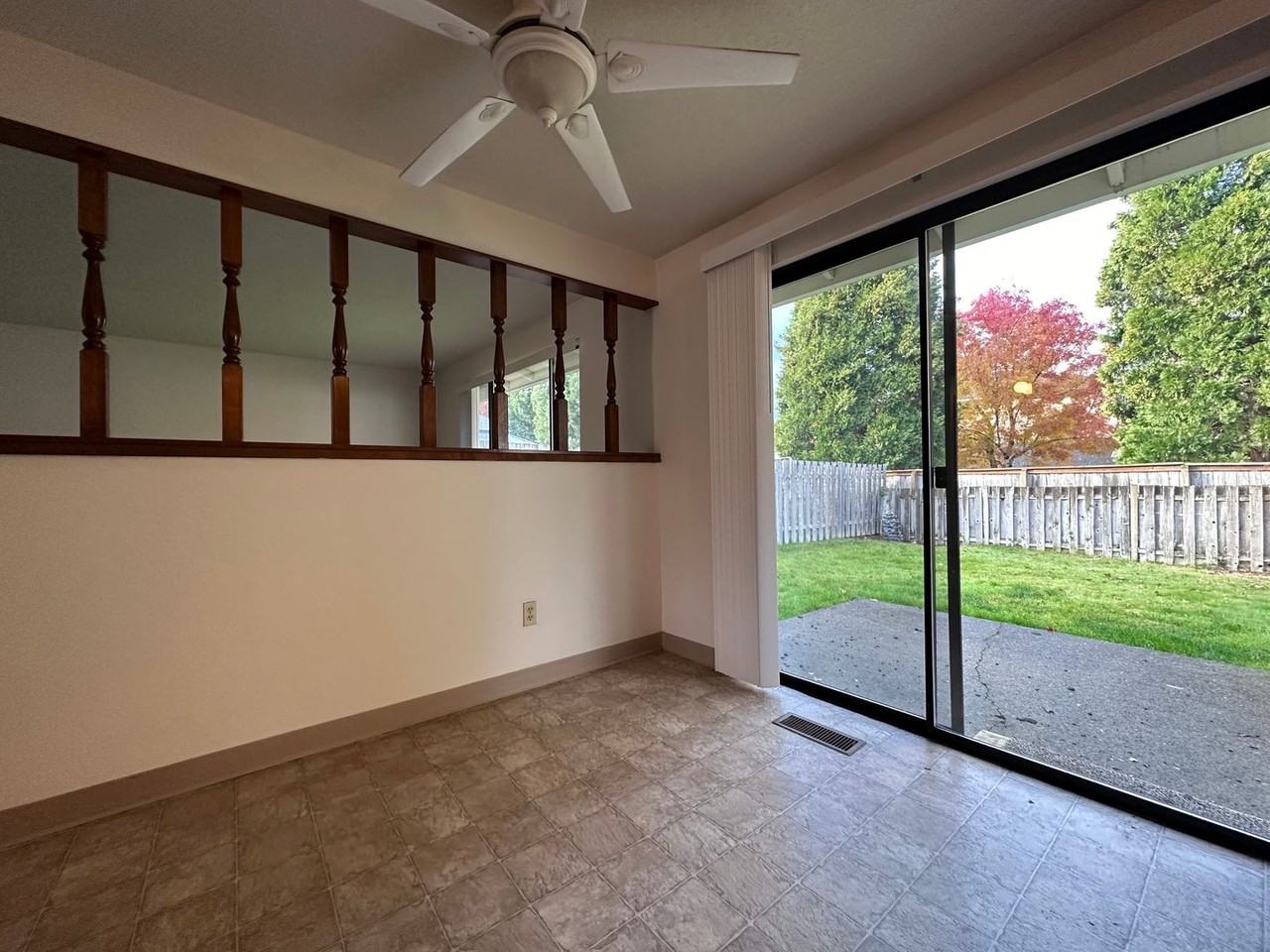 3417 Se 11th St - Photo 4 of 15