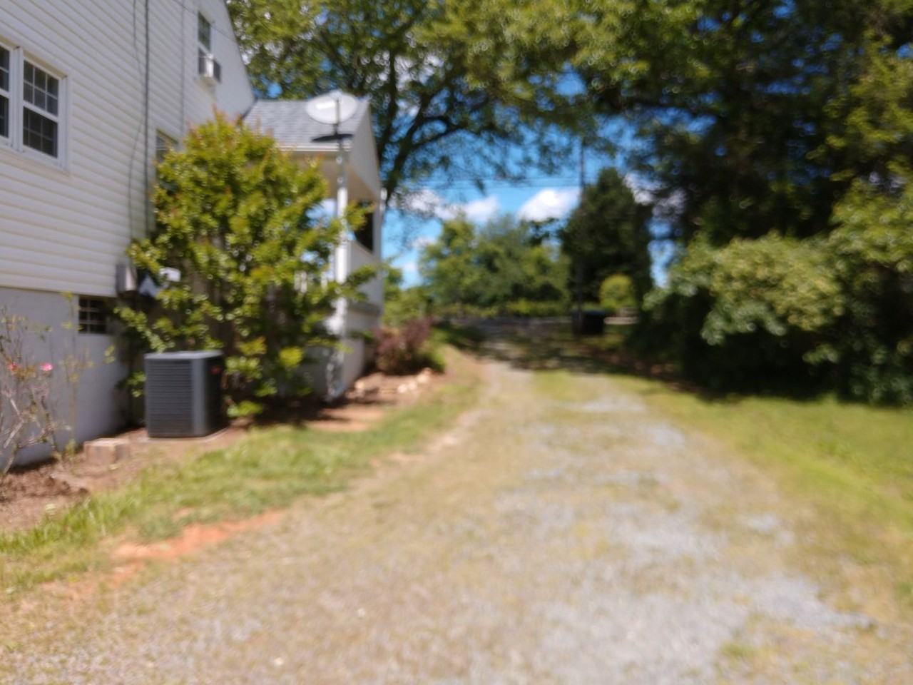 714 Old Hollow Rd - Photo 3 of 39