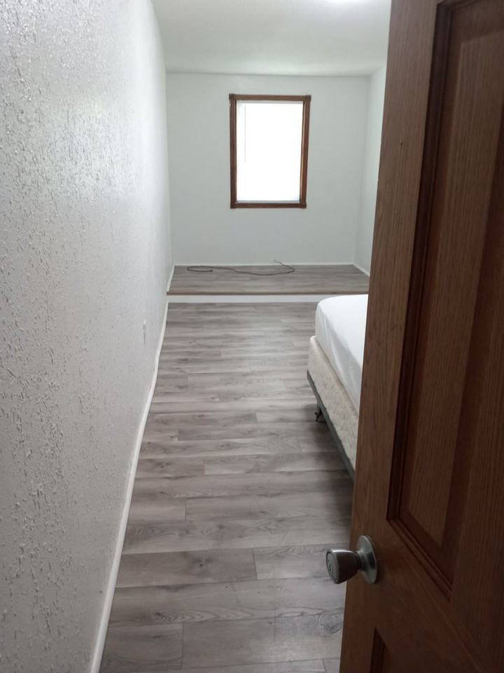 3156 Maple Dr - Photo 3 of 7