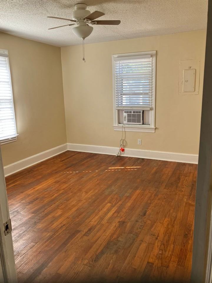 311 Grimes Rd - Photo 6 of 16