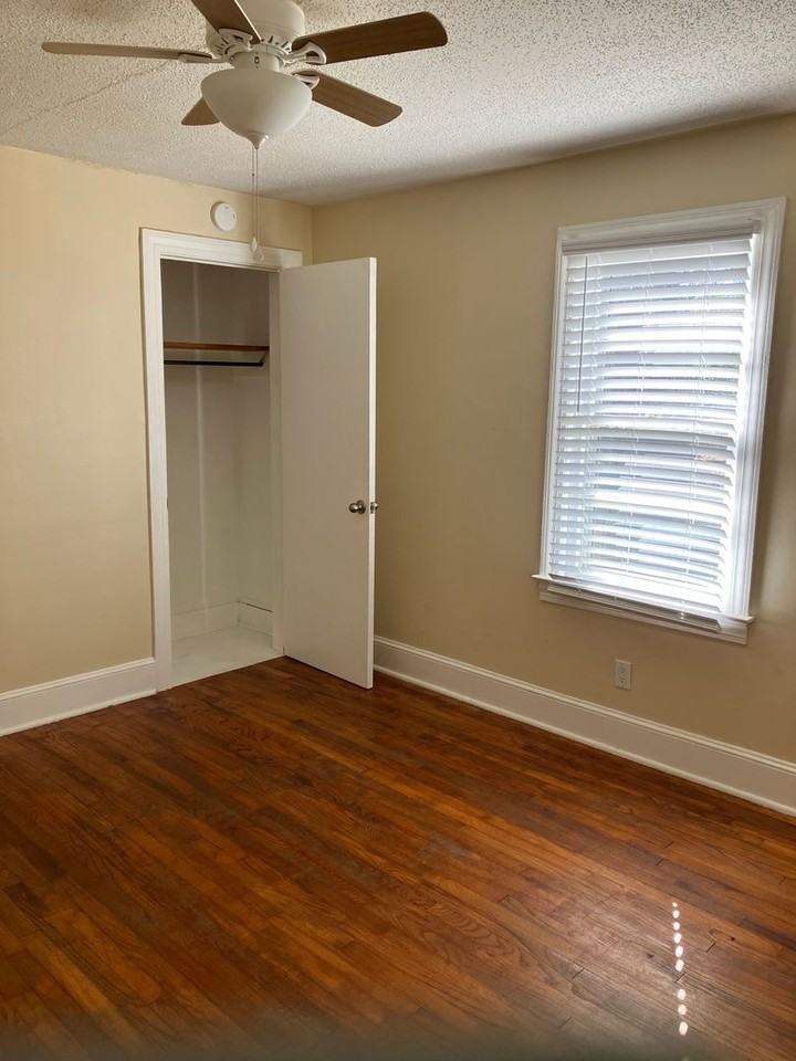 311 Grimes Rd - Photo 7 of 16