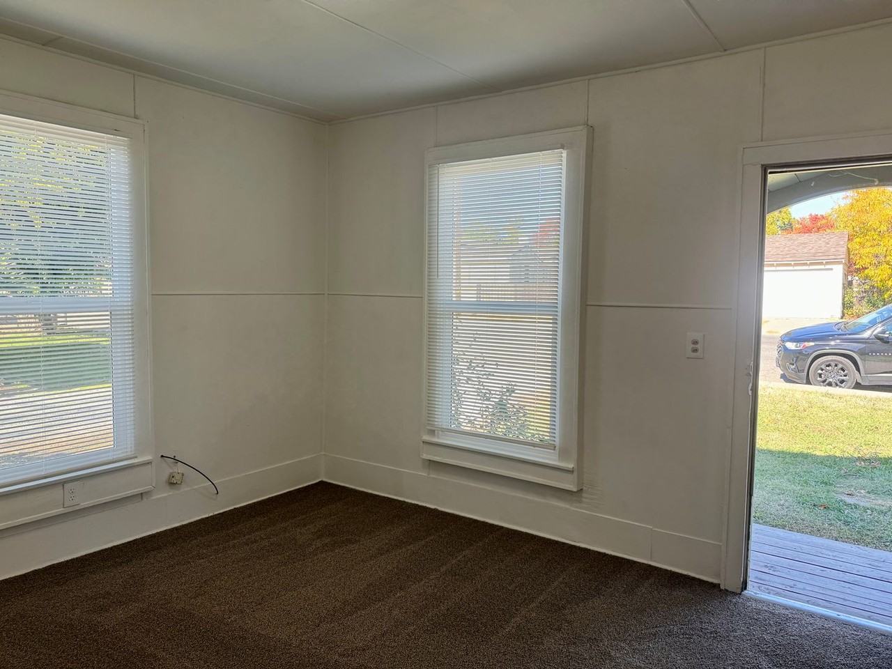 1525 Park Ave - Photo 2 of 9