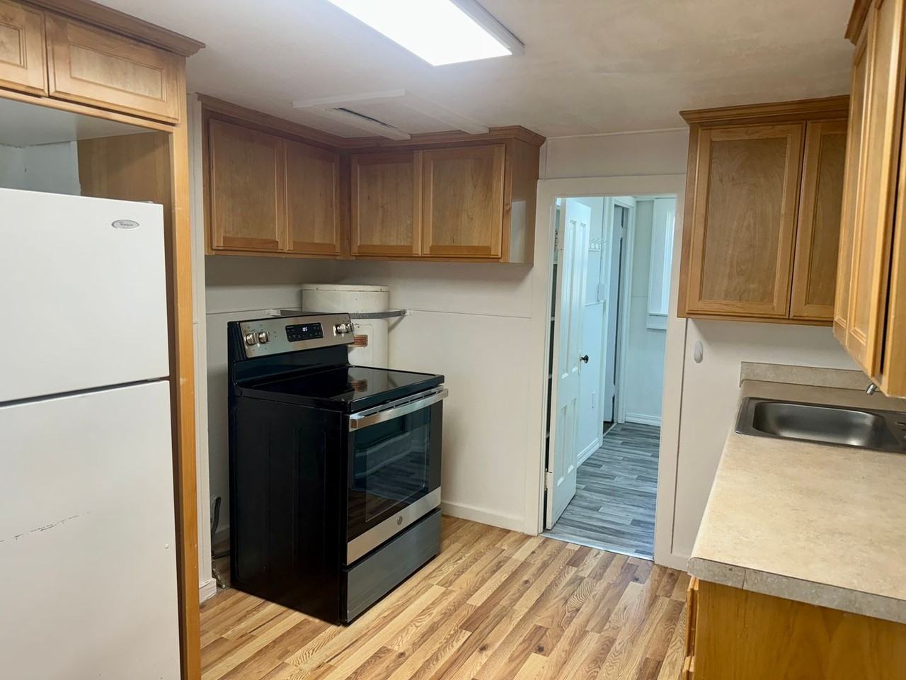 1525 Park Ave - Photo 4 of 9