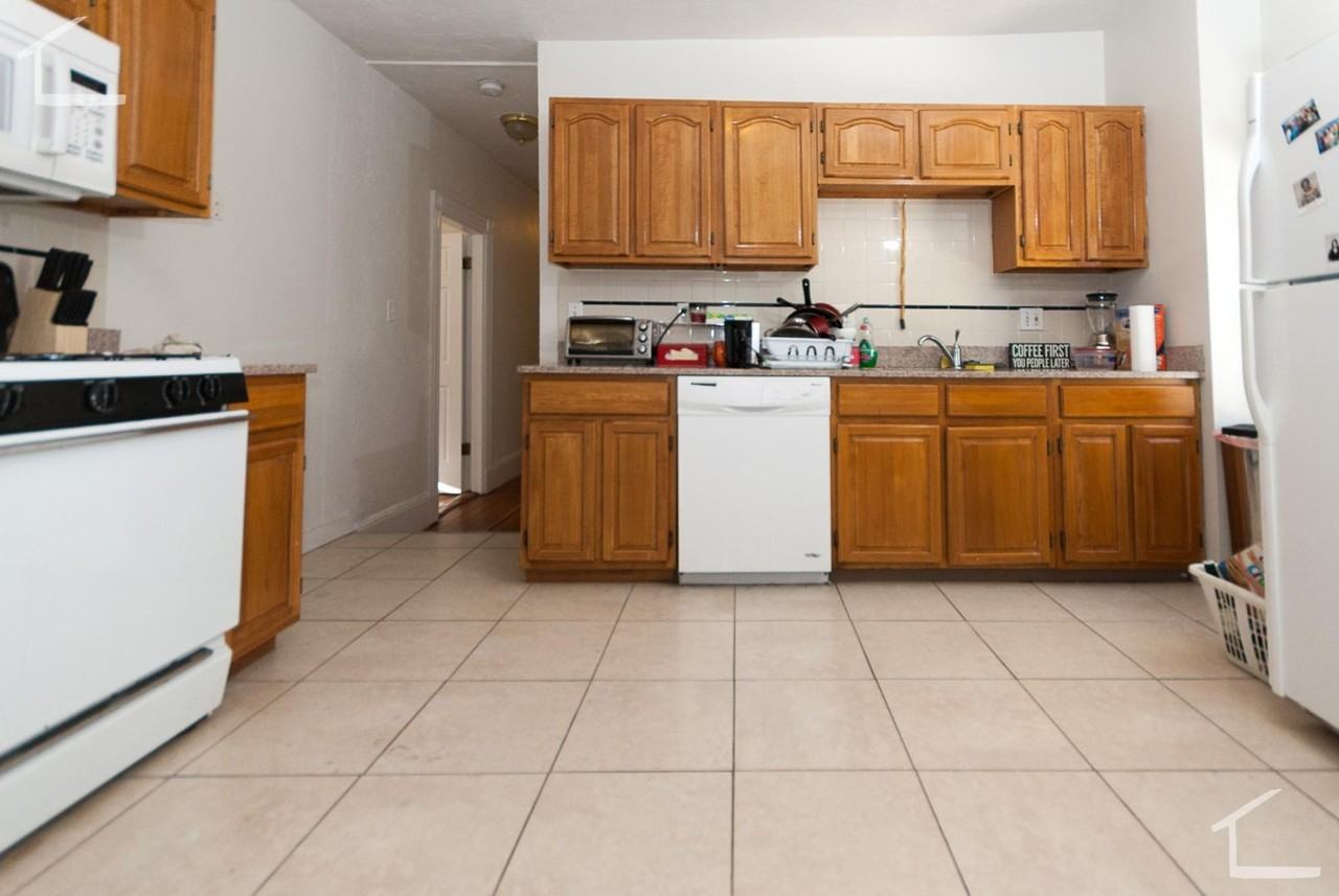 42 Brainerd Road - Photo 3 of 6