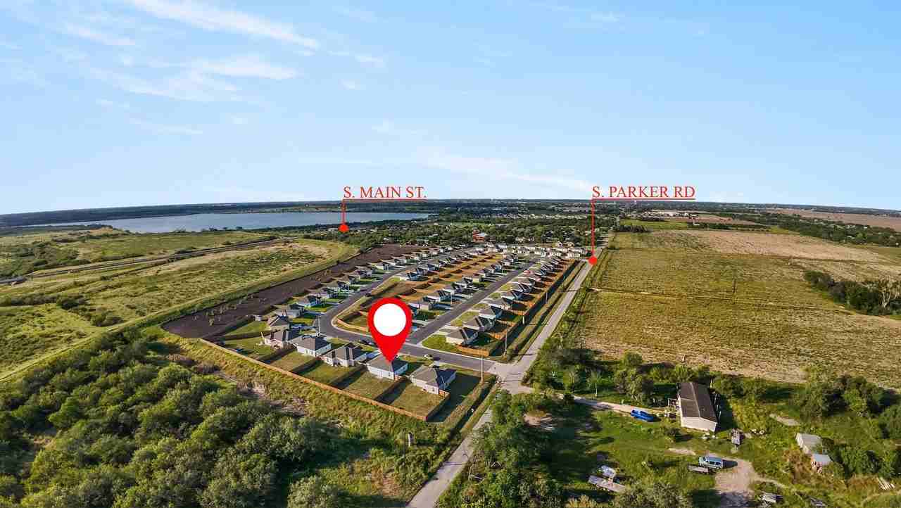 428 Rosa Dr - Photo 2 of 21