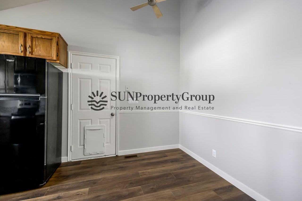 667 W 1460 N - Photo 7 of 20