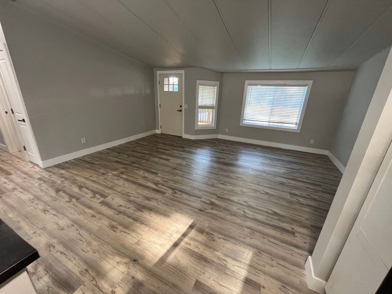 309 Hill St - Photo 3 of 24