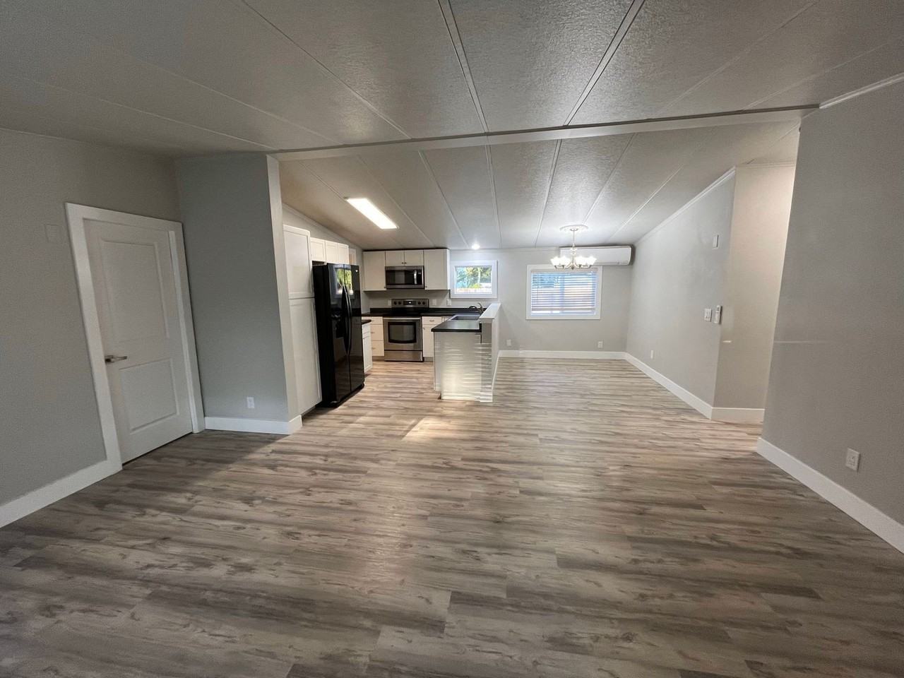 309 Hill St - Photo 5 of 24