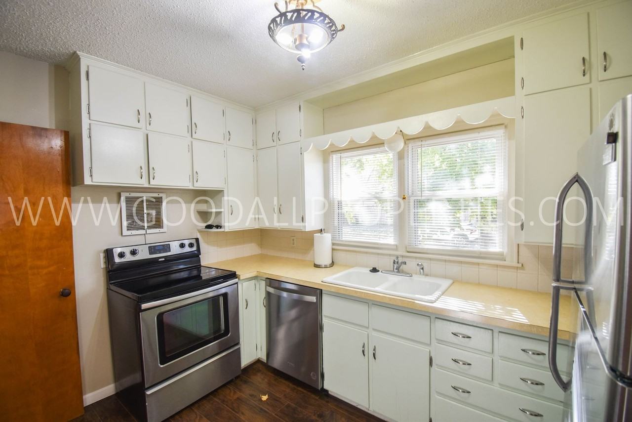 700 E Tiffin Ave - Photo 3 of 25