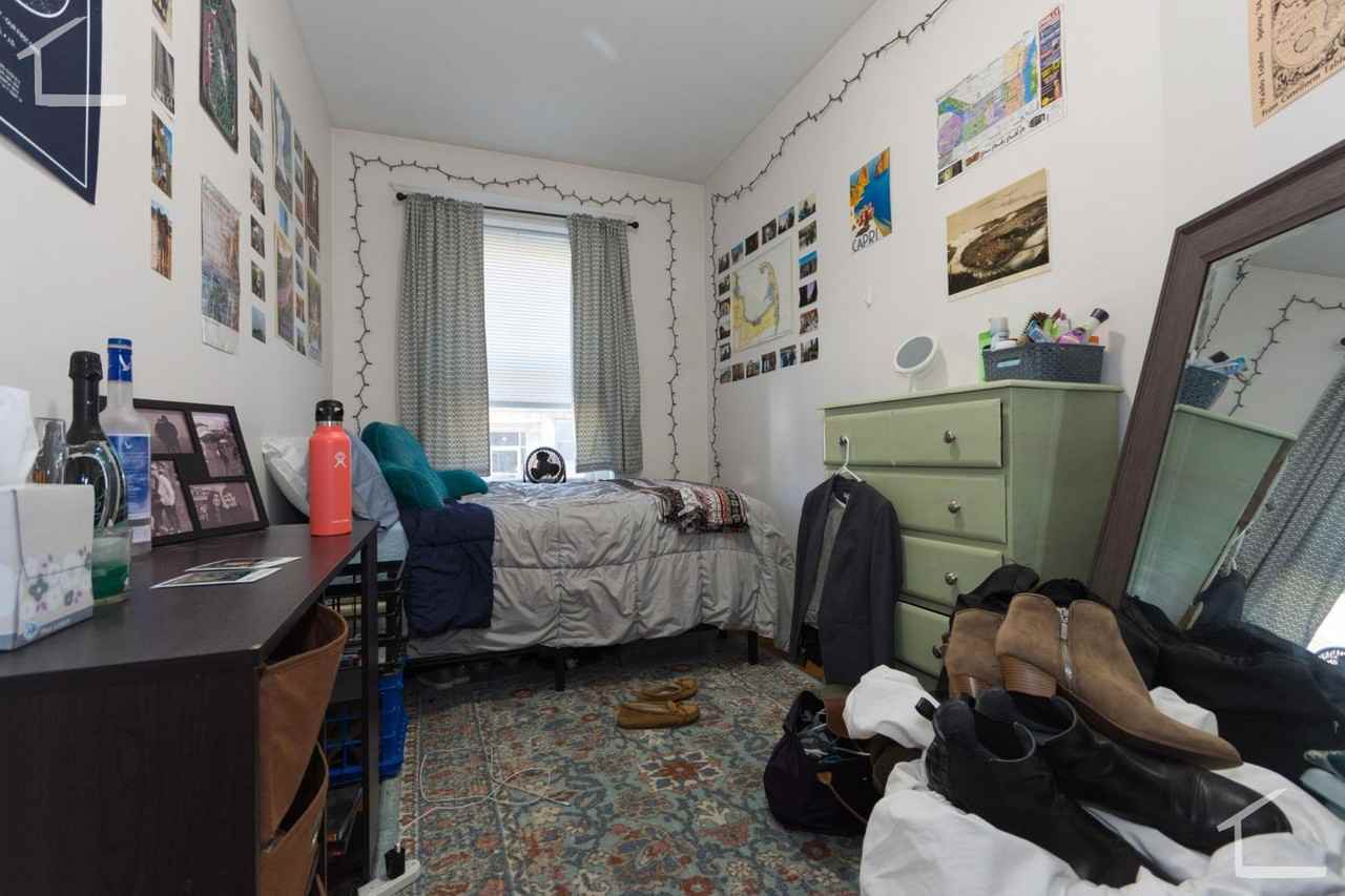 13 Saint Lukes Rd - Photo 3 of 7