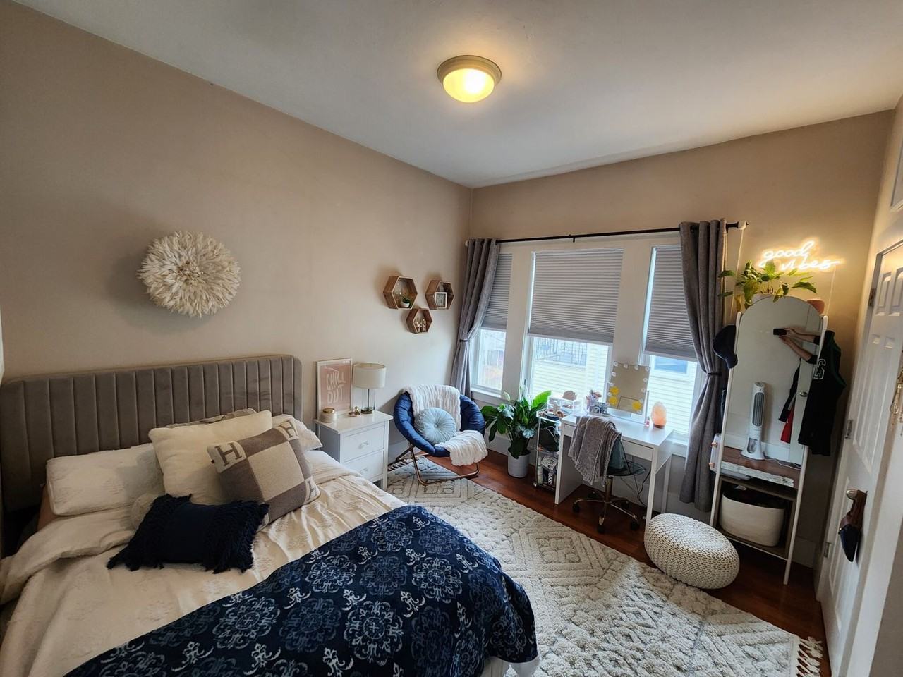 13 Wadsworth St - Photo 4 of 12