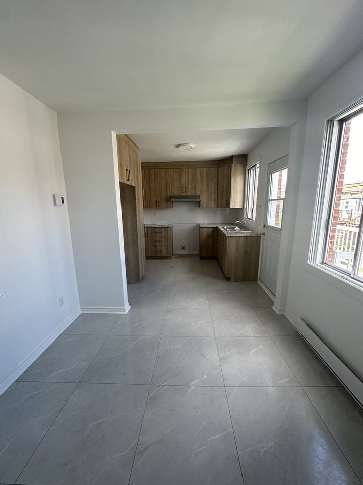 8157 Rue Birnam - Photo 3 of 8