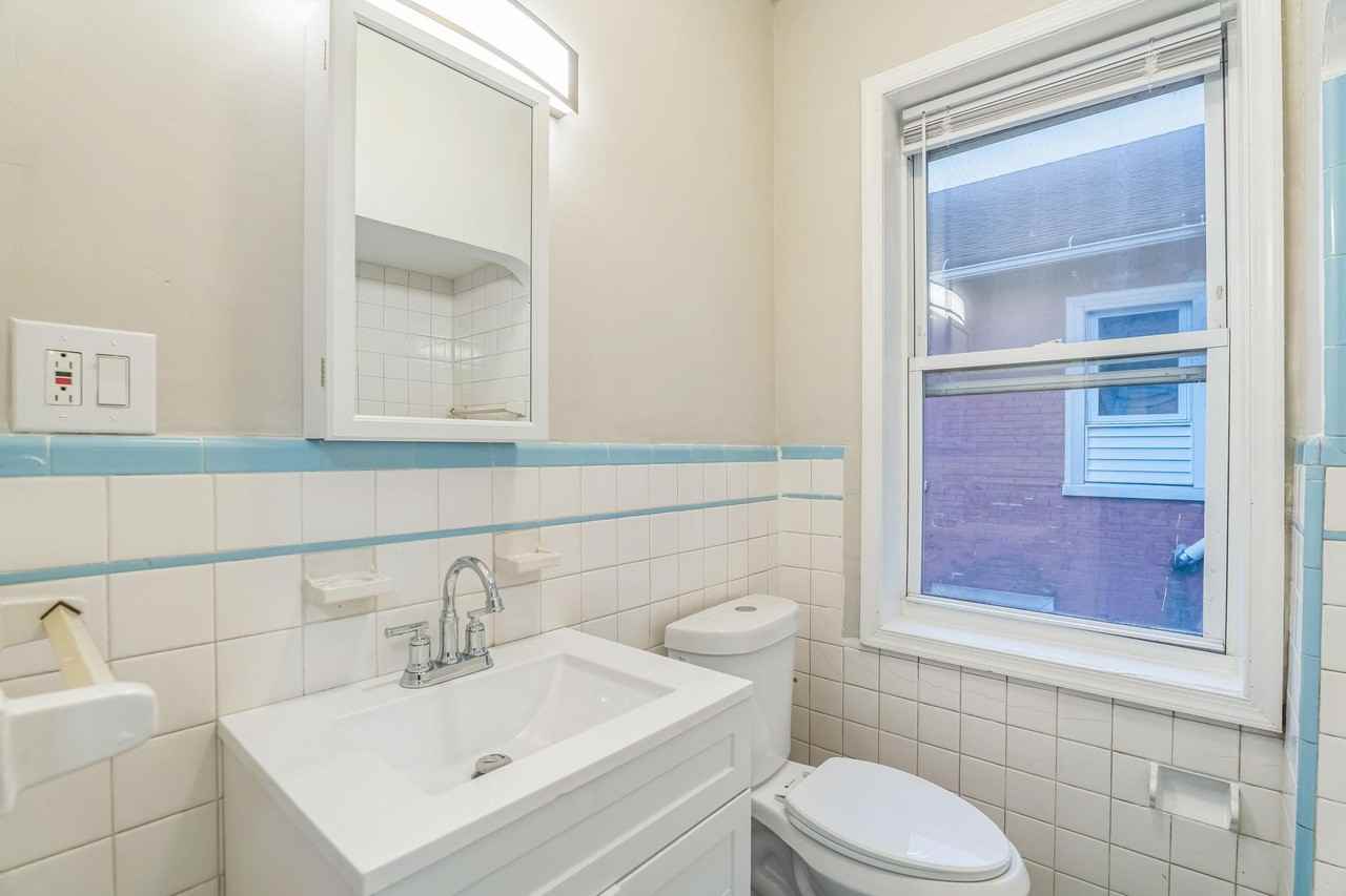 Aspen St - Photo 4 of 27