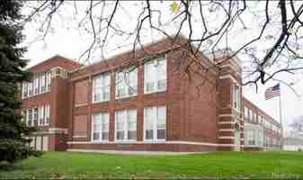 featured image of 1131 Columbus Ave #1115