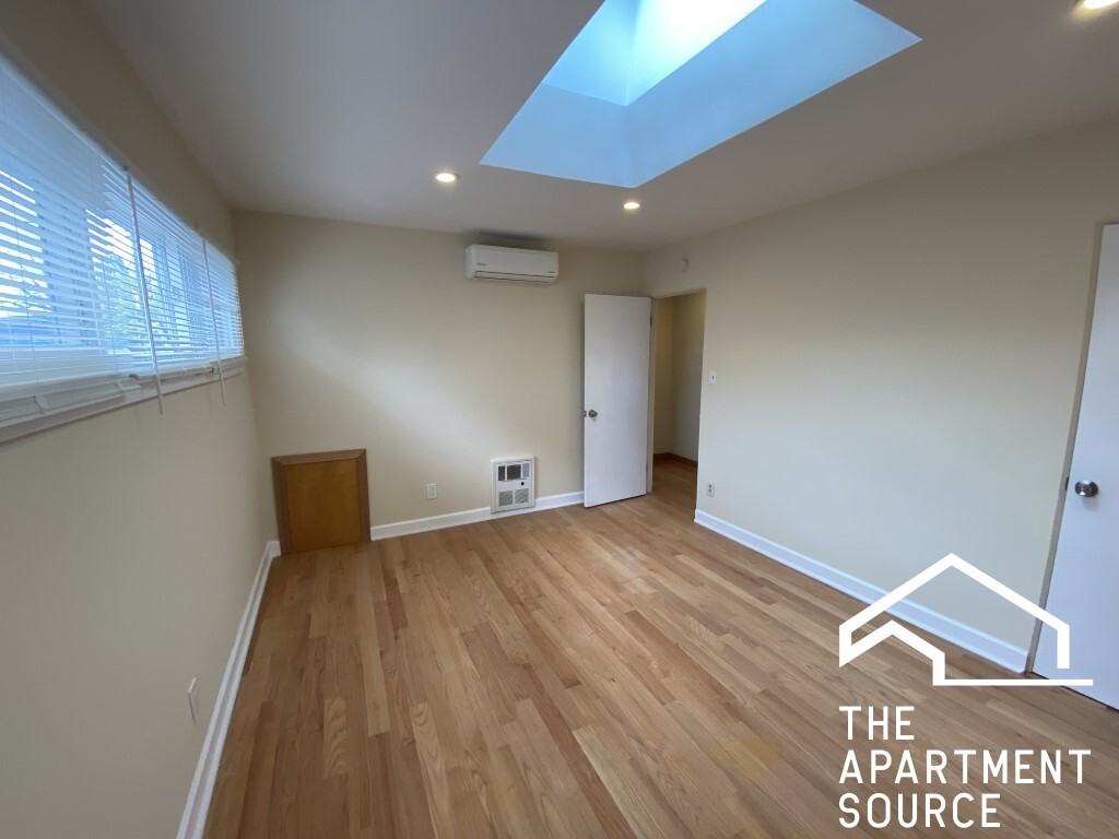 1205 North Harlem Avenue #10 - Photo 4 of 7