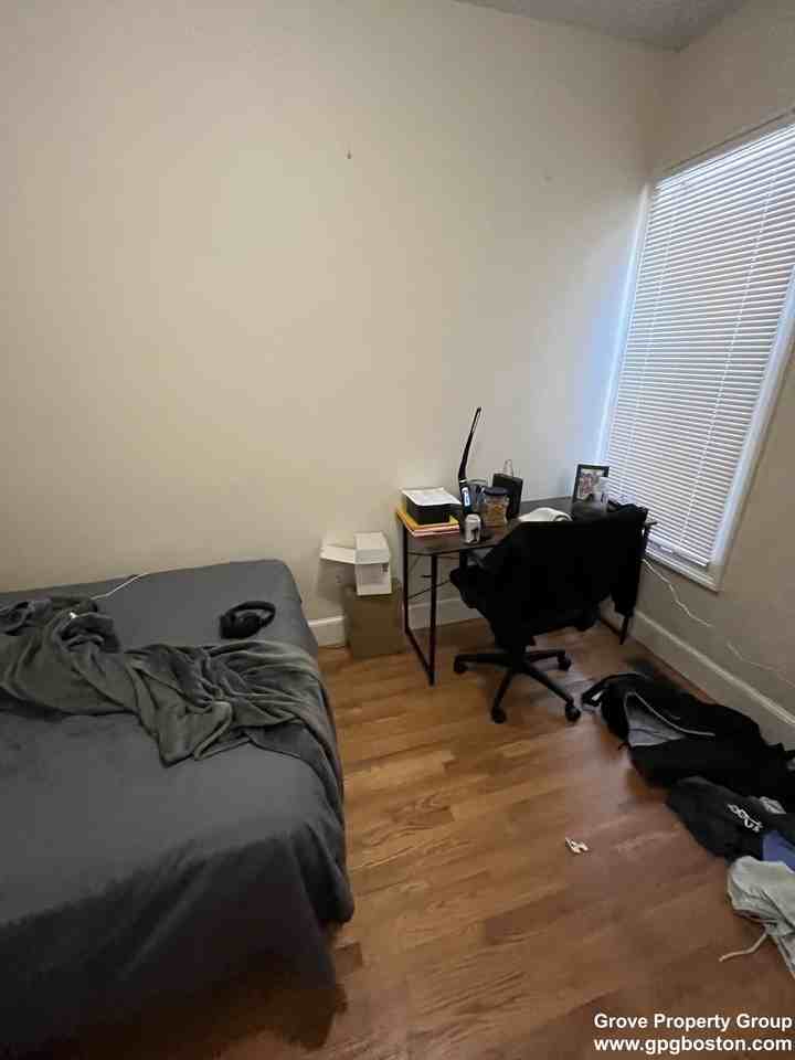 226 Calumet St #1 - Photo 6 of 16