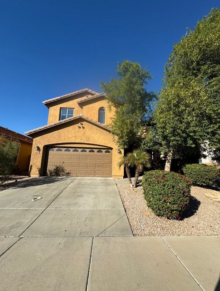 4094 E Bellerive Dr - Photo 2 of 23