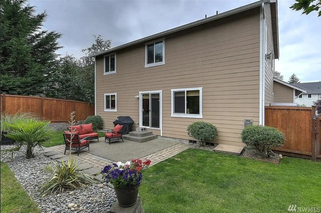 3120 Yew Trails Dr Nw - Photo 3 of 25