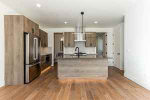 featured image of 20 Nw Mccann Ave