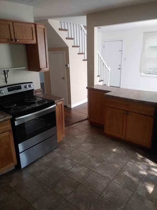 4201 Dinglewood Ave - Photo 5 of 49